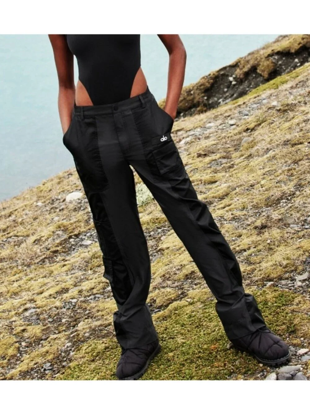 Alo Blaze Trouser Pants Black High-Rise Waist Cargo Windbreaker Hiking Edgy S